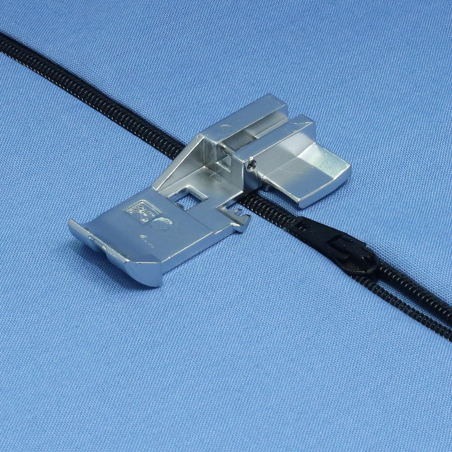 Piping Foot 5mm (8-Thread, Euphoria & Coverstitch)
