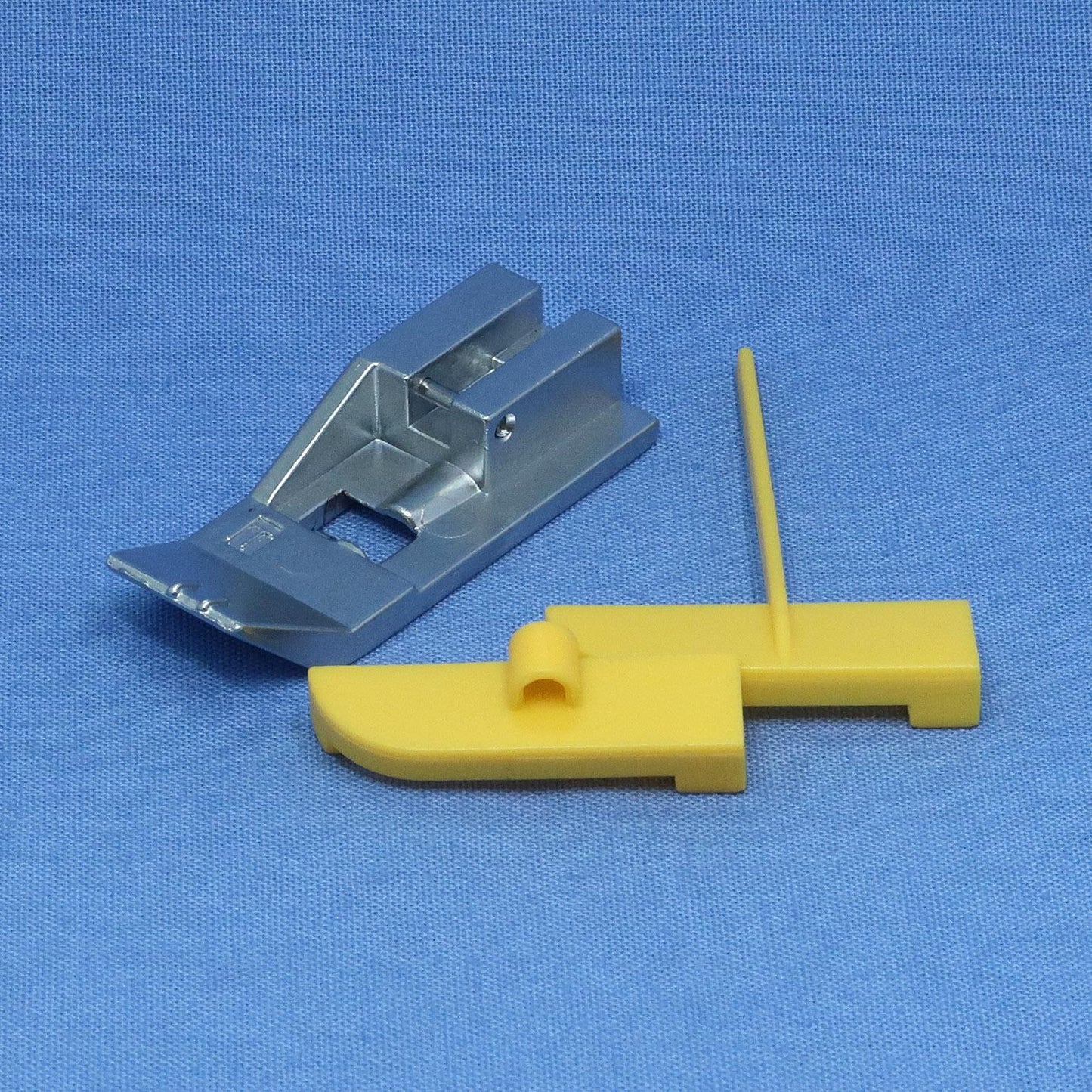 Pintucking Foot (Euphoria & Coverstitch)