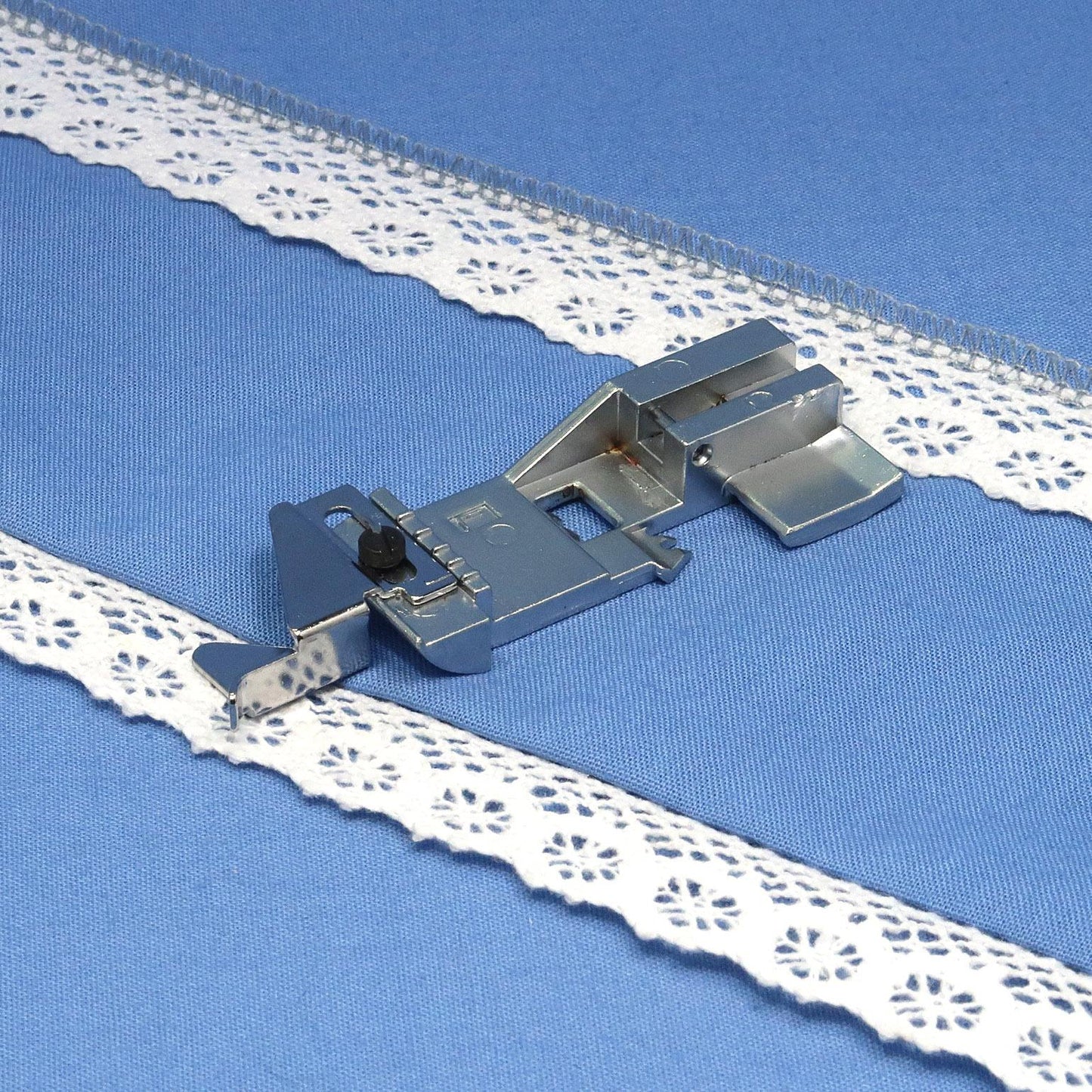 Lace Foot (8-Thread, Euphoria & Coverstitch)