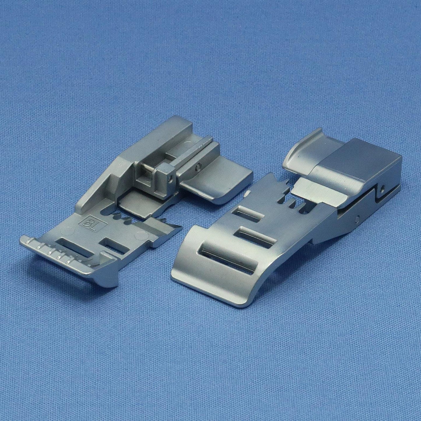 Standard Grooved Foot (8-Thread)
